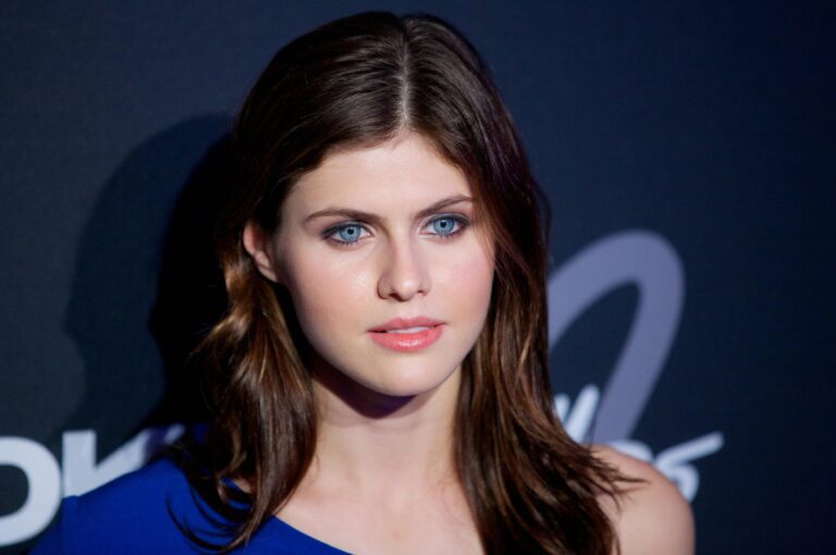 Alexandra Daddario's Eyes: The Magic Behind the Gaze